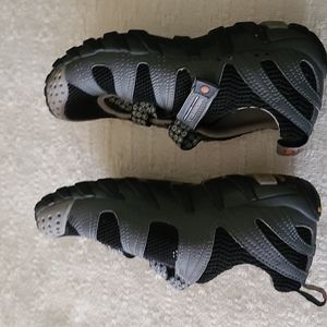 Merrell Closed Toe Waterpro Grimsel Outdoor Shoes Women's Size 8.5